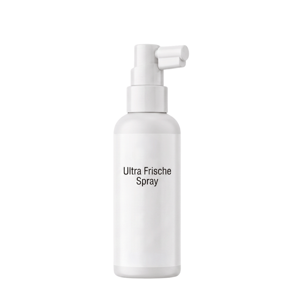 Ultra Frische Spray in einer weißen Flasche, perfekt für die tägliche Hautpflege und Feuchtigkeitsspendende Erfrischung.